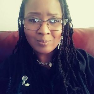 Meet your Posher, Lovedaniellefirst